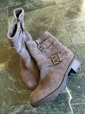 Sam Edelman Gray Suede Buckled Kids Ankle Boots